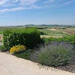 Maison Callonguet Bed & Breakfast